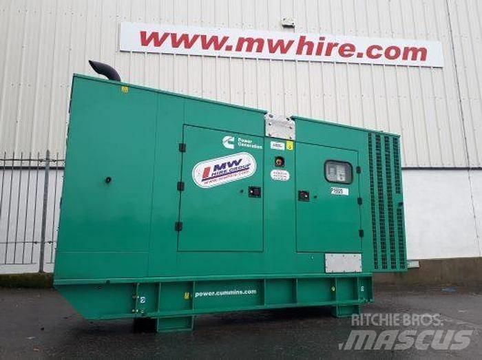 Cummins C220D5E Дизельные генераторы