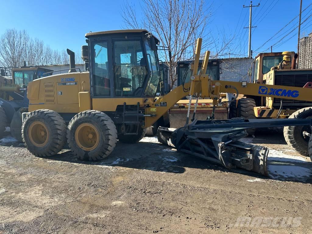 XCMG GR1803 Колесные бульдозеры