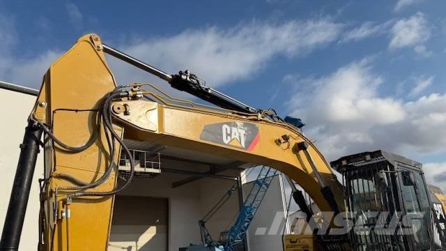 CAT 326 FLN Гусеничные экскаваторы