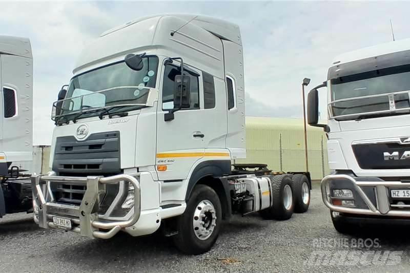 UD Quester GWE440 Специальные грузовики