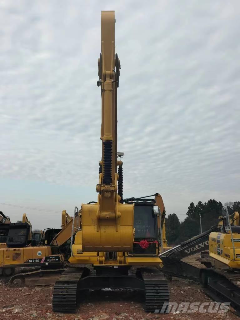 Komatsu PC 200-8 Гусеничные экскаваторы