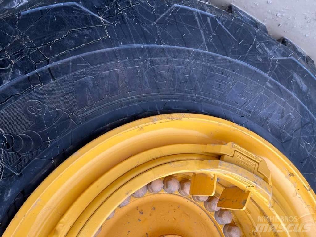 Volvo L250G Фронтальные погрузчики