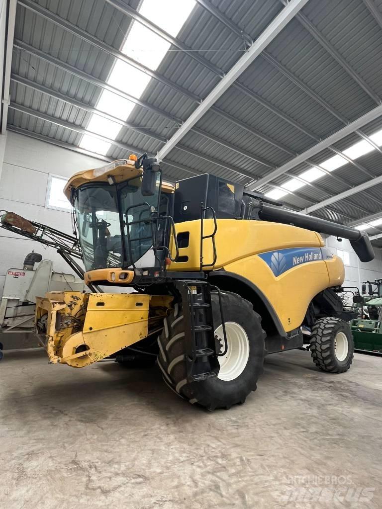 New Holland CR 9080 Зерноуборочные комбайны