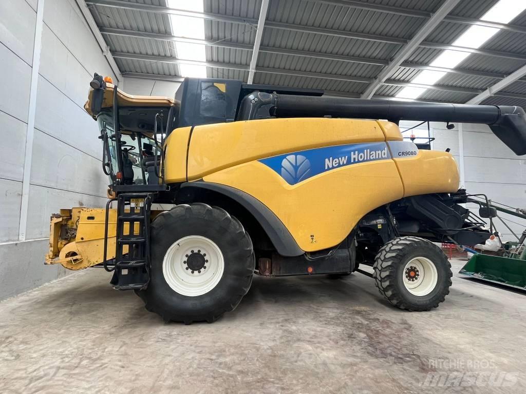 New Holland CR 9080 Зерноуборочные комбайны