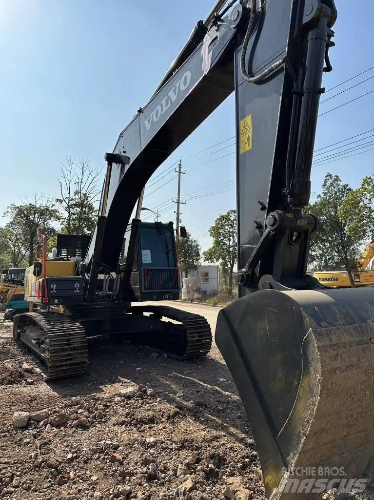Volvo EC290 Гусеничные экскаваторы