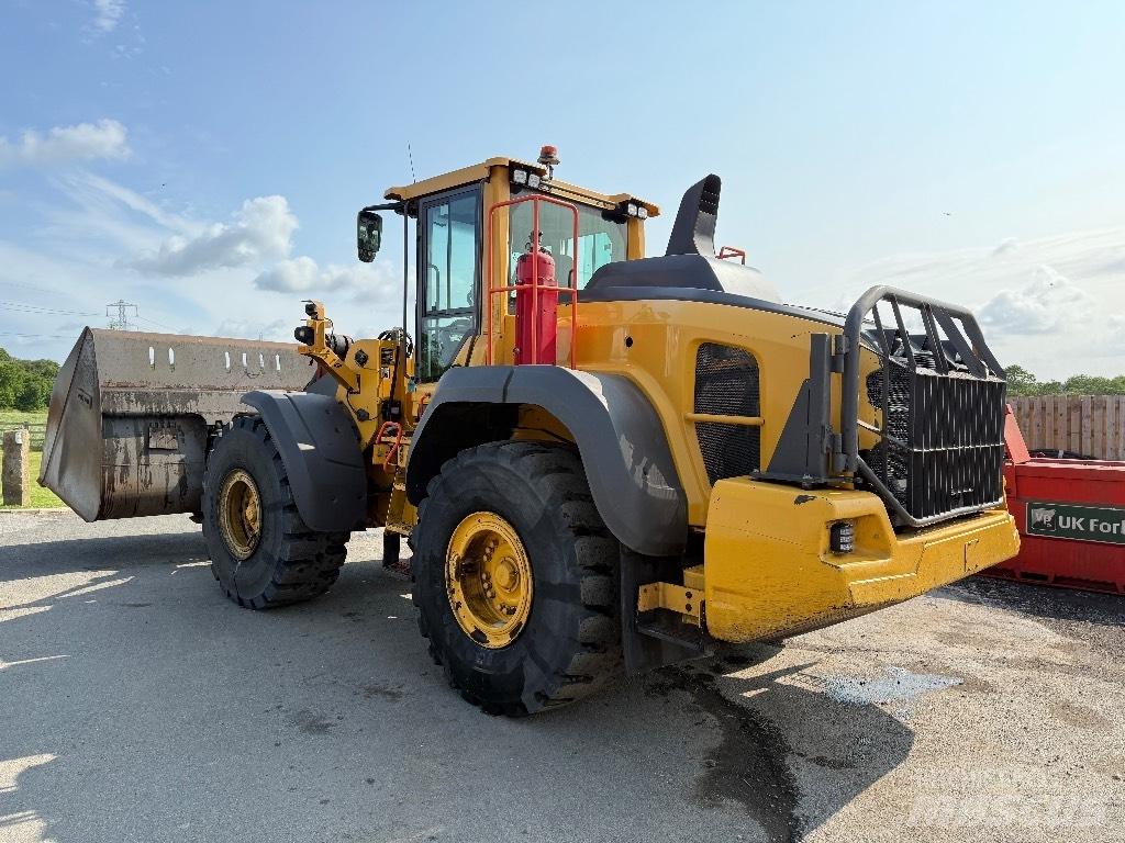 Volvo L 120 H Фронтальные погрузчики