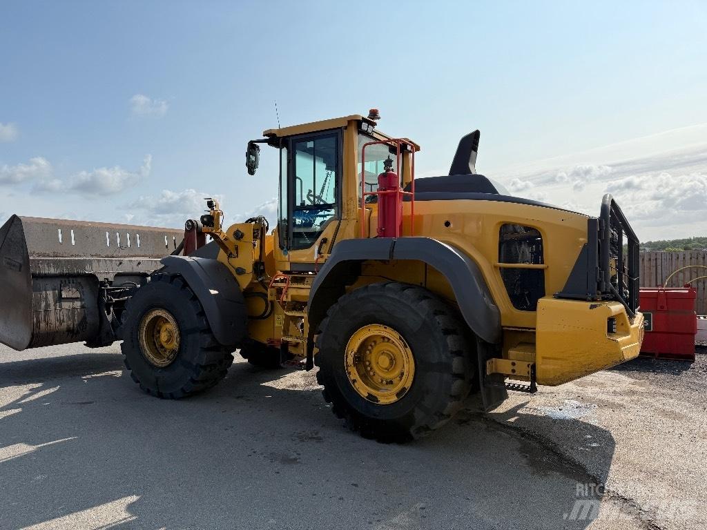 Volvo L 120 H Фронтальные погрузчики