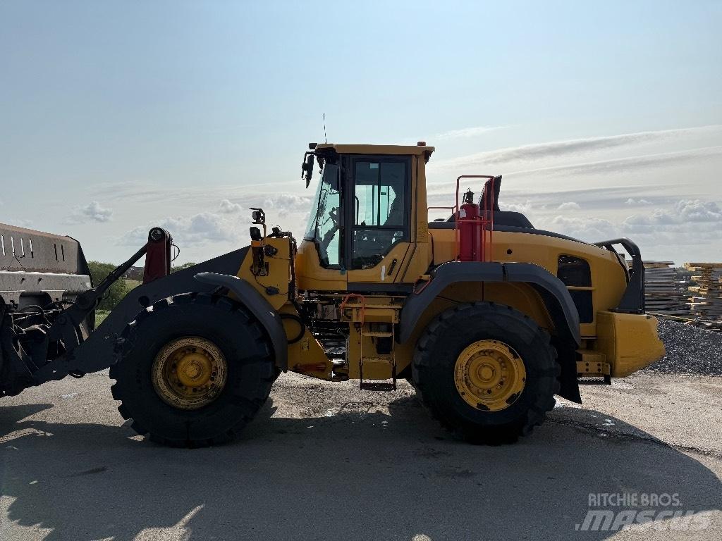 Volvo L 120 H Фронтальные погрузчики