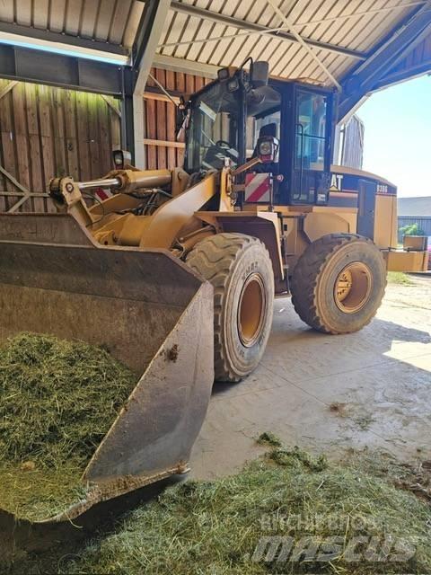 CAT 938 G Фронтальные погрузчики