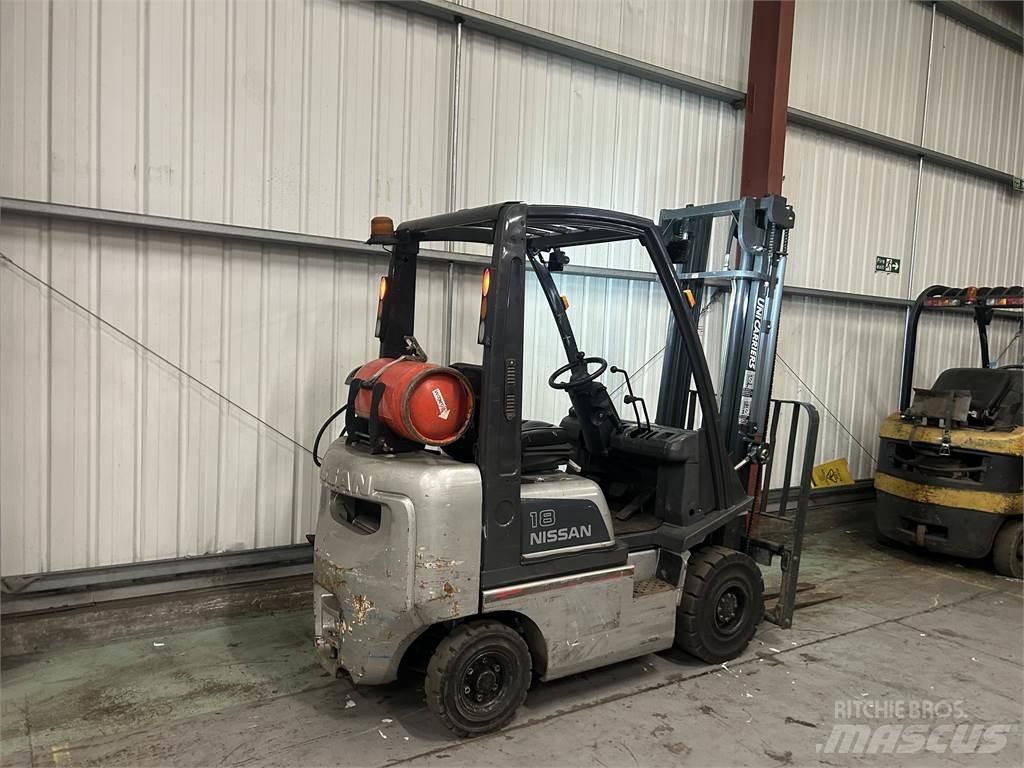 Nissan P1D1A18LQ Газовые погрузчики