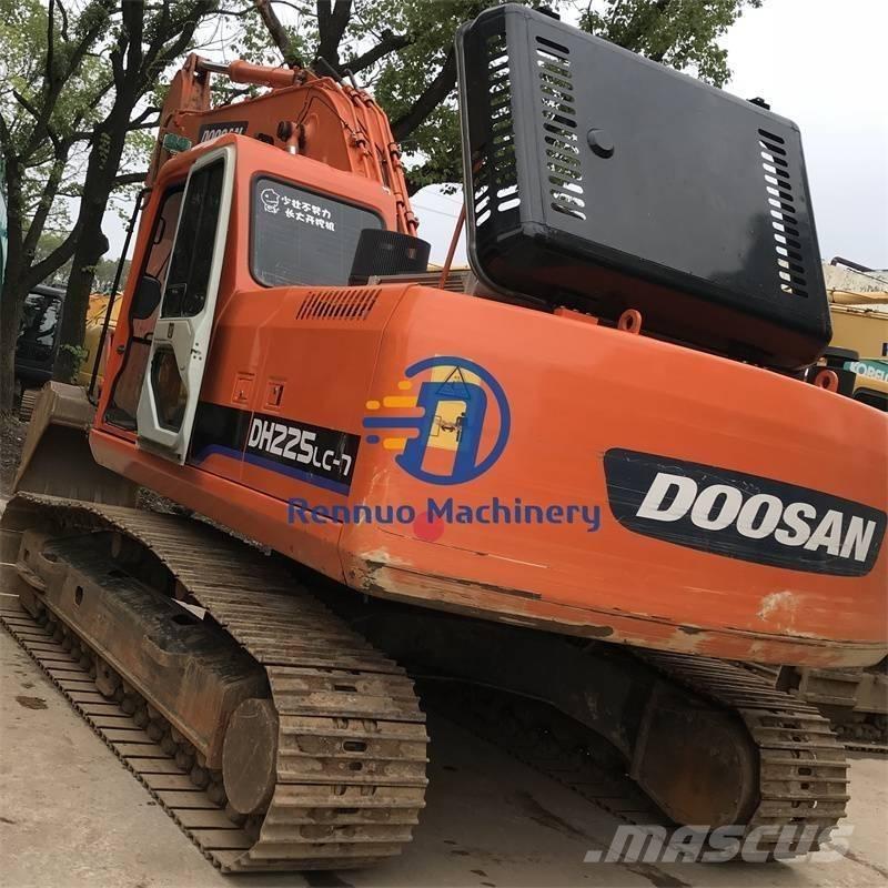 Doosan DH225LC-7 Гусеничные экскаваторы