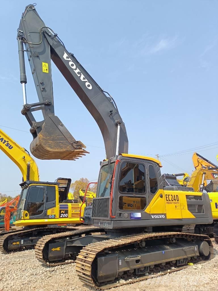 Volvo EC 240 Гусеничные экскаваторы