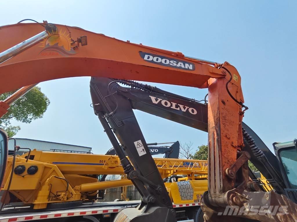 Doosan DX 300 LC Гусеничные экскаваторы