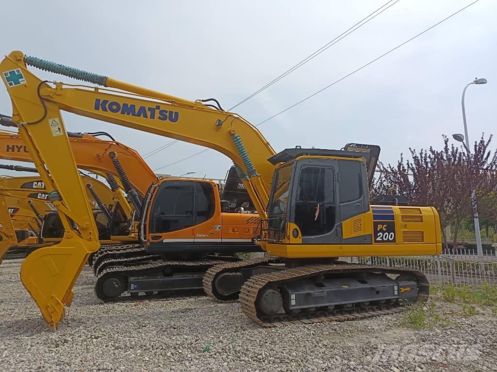 Komatsu PC 200 Гусеничные экскаваторы