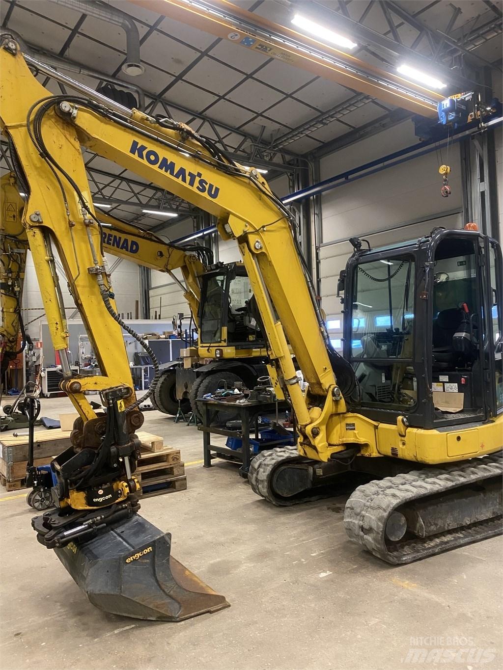 Komatsu PC55MR-5 Мини-экскаваторы