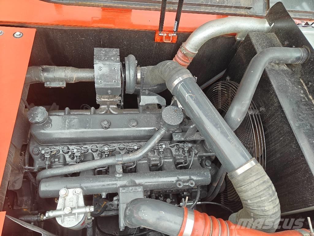 Doosan 225 LCA Гусеничные экскаваторы