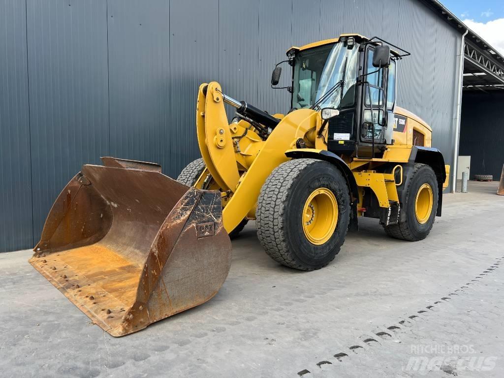 CAT 930K Фронтальные погрузчики
