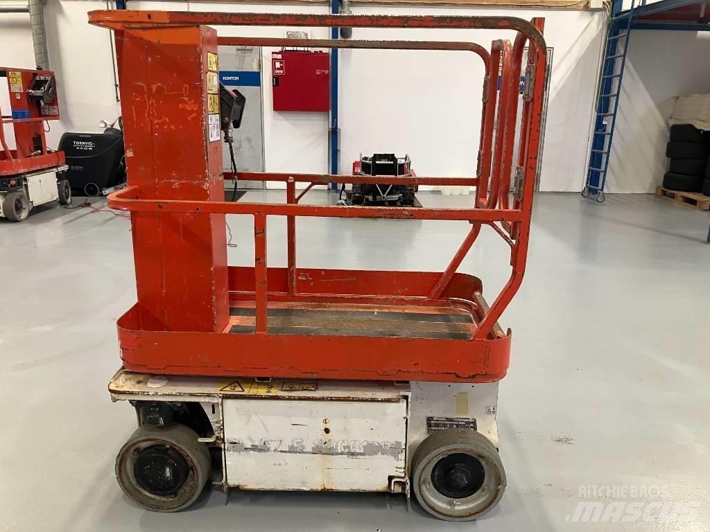 JLG 1230 ES Вертикальные мачтовые подъемники