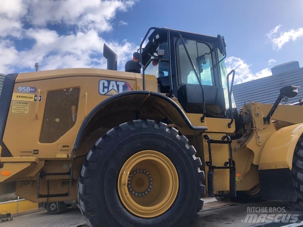 CAT 950 GC Фронтальные погрузчики