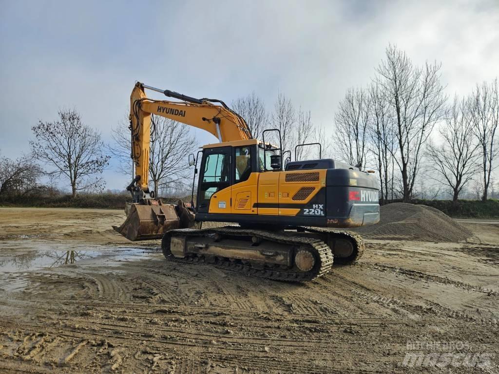 Hyundai HX 220 L Гусеничные экскаваторы