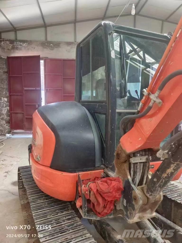 Kubota KX 155-5 Гусеничные экскаваторы