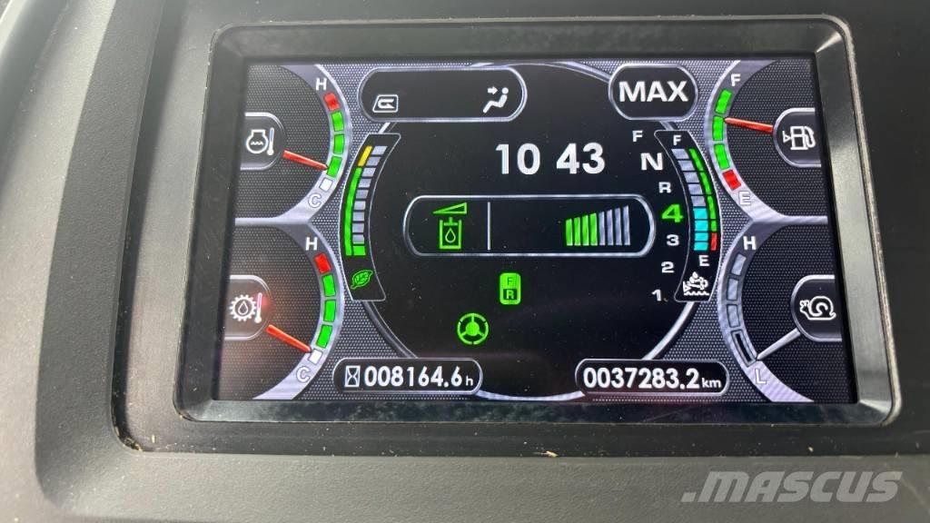 Komatsu WA 320-8 Фронтальные погрузчики