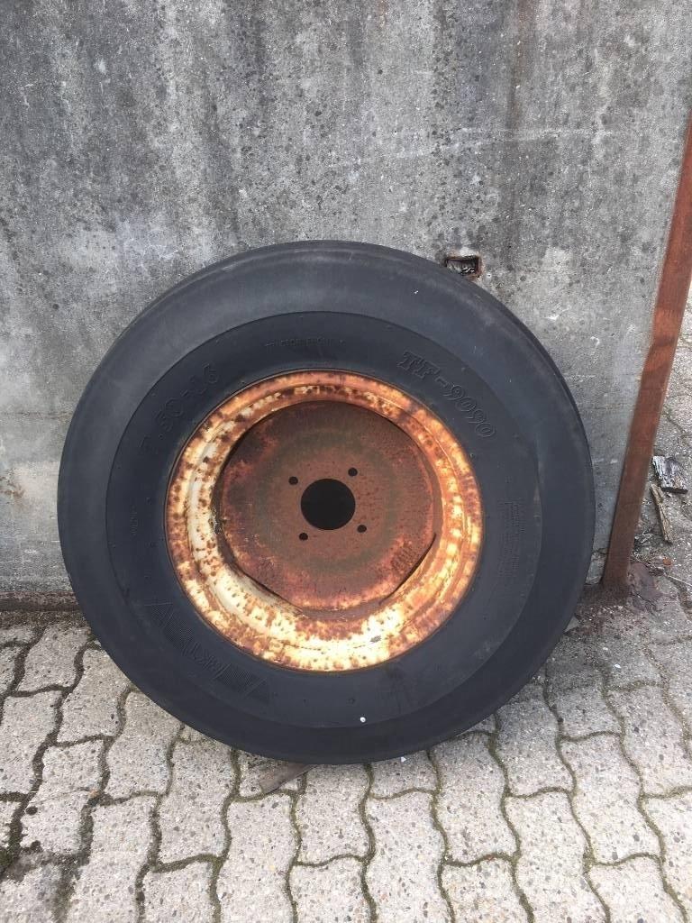BKT 7.50 R 16 + velg Шины и колёса