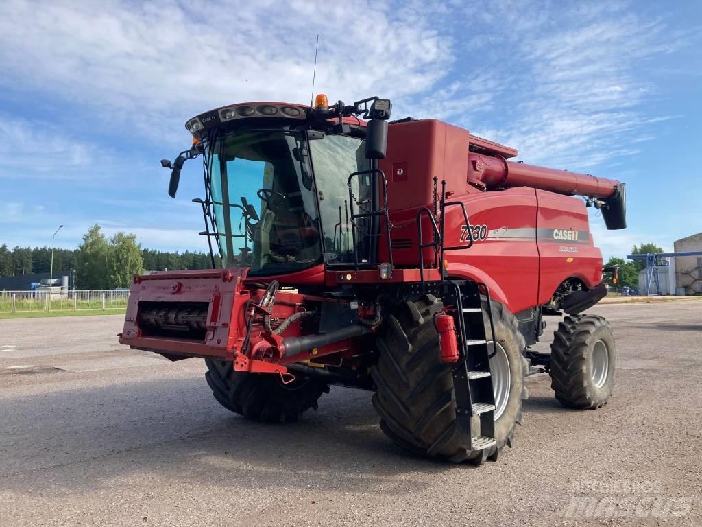 Case IH 7230 Зерноуборочные комбайны