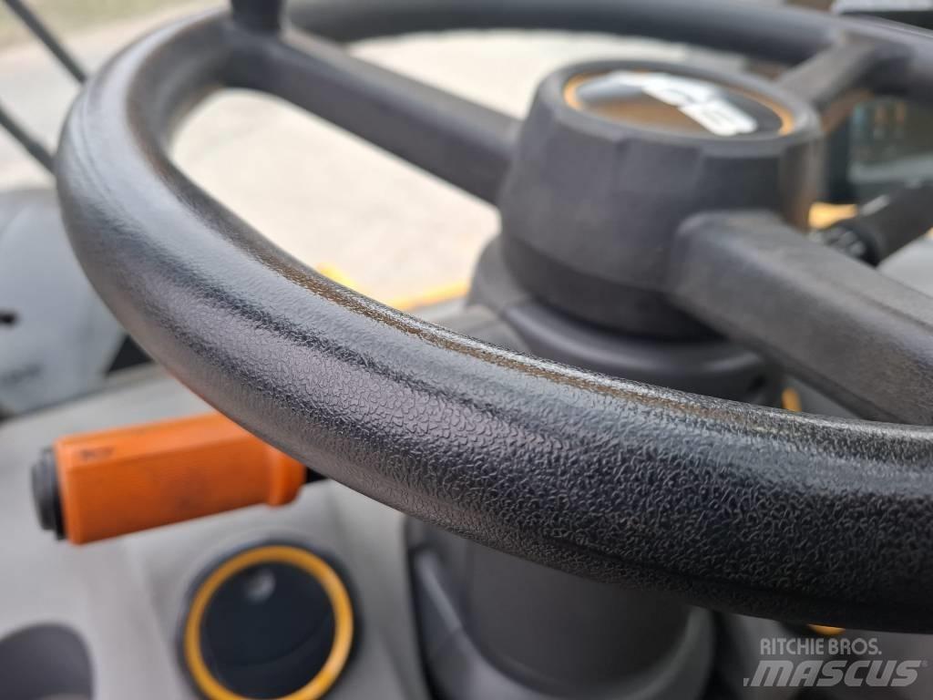 JCB 542-70 AGRI XTRA Телескопические погрузчики