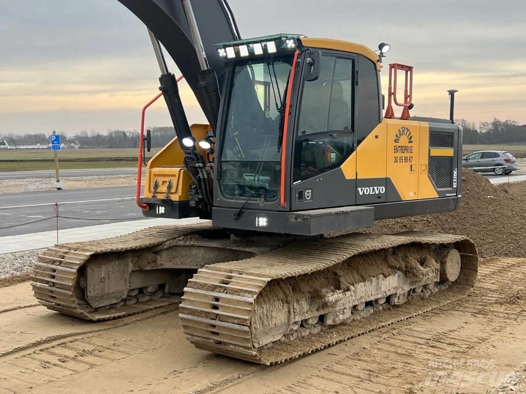 Volvo EC220EL Гусеничные экскаваторы