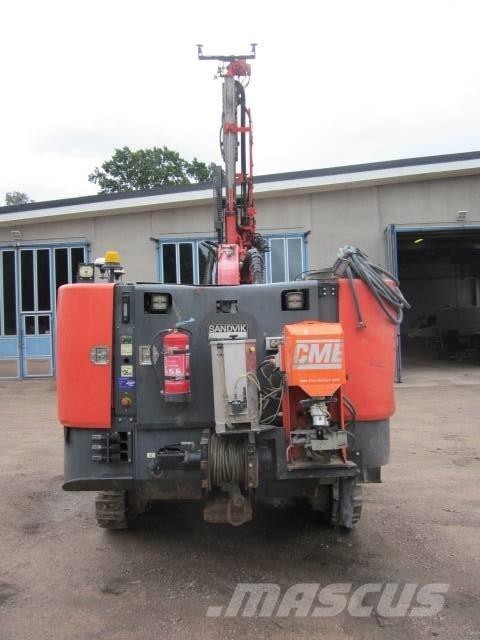 Sandvik DC 410 Ri Буровые вышки