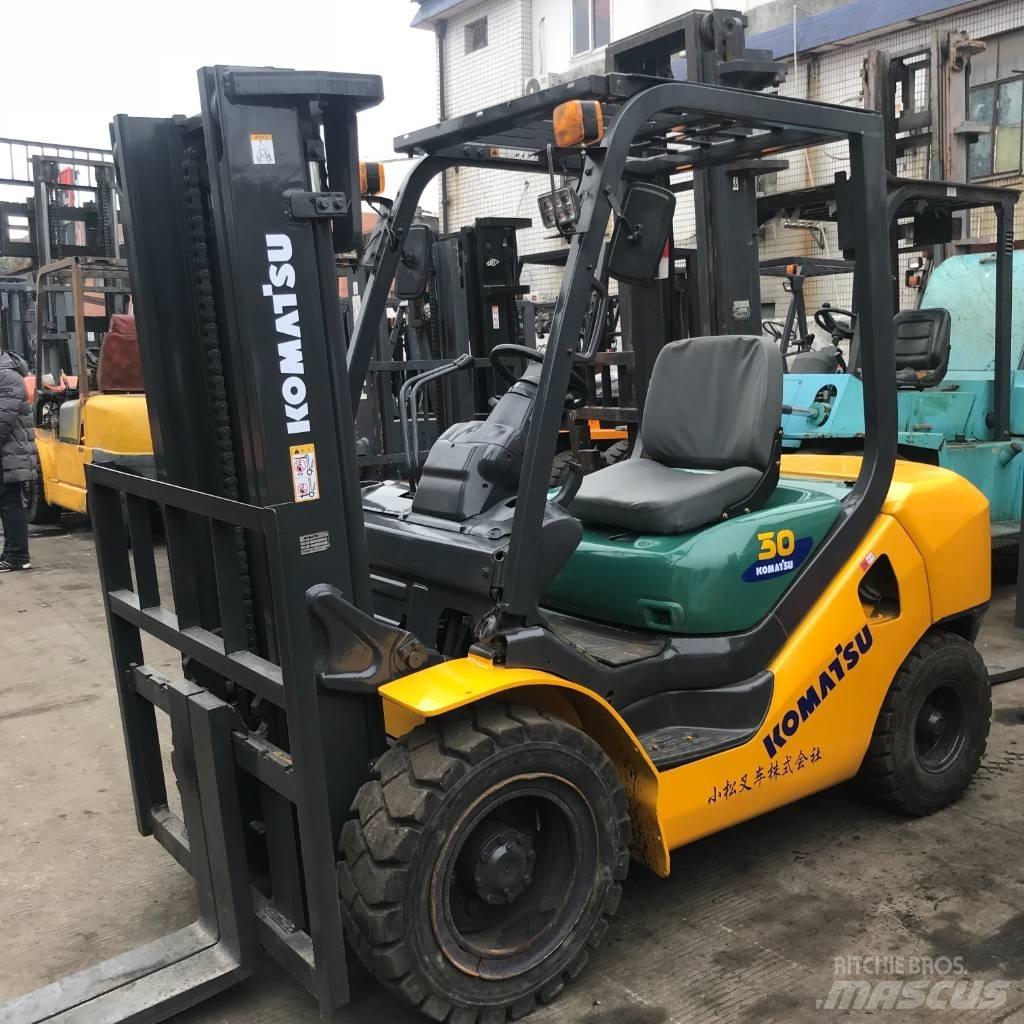 Komatsu 30 Дизельные погрузчики