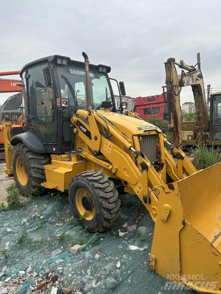 CAT 420 F Экскаваторы-погрузчики