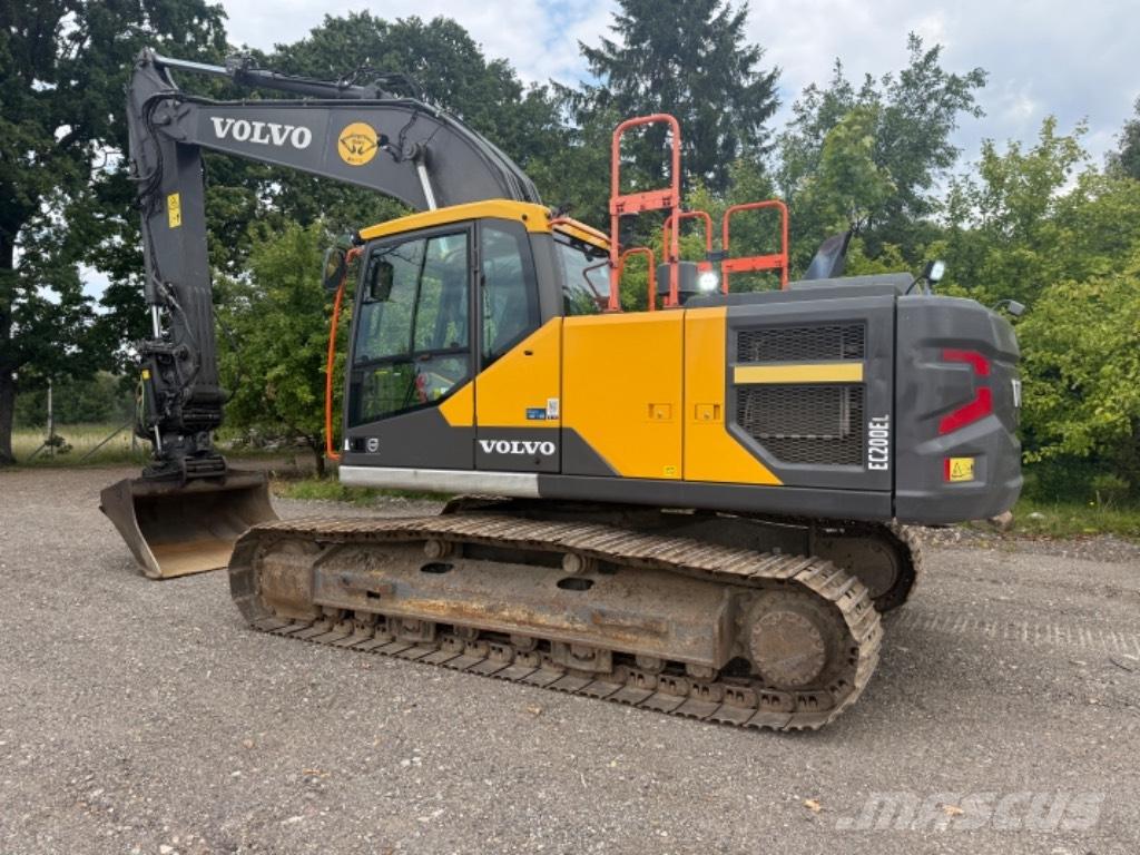 Volvo EC 220 EL Гусеничные экскаваторы