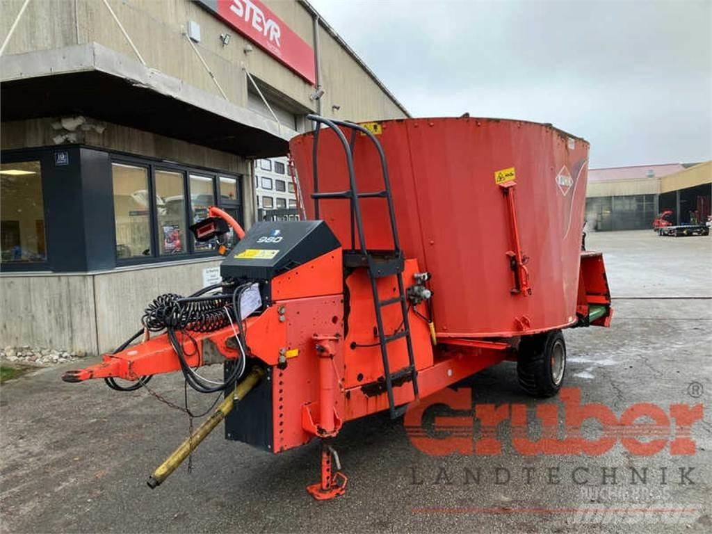 Kuhn EVV 181 Кормораздатчики