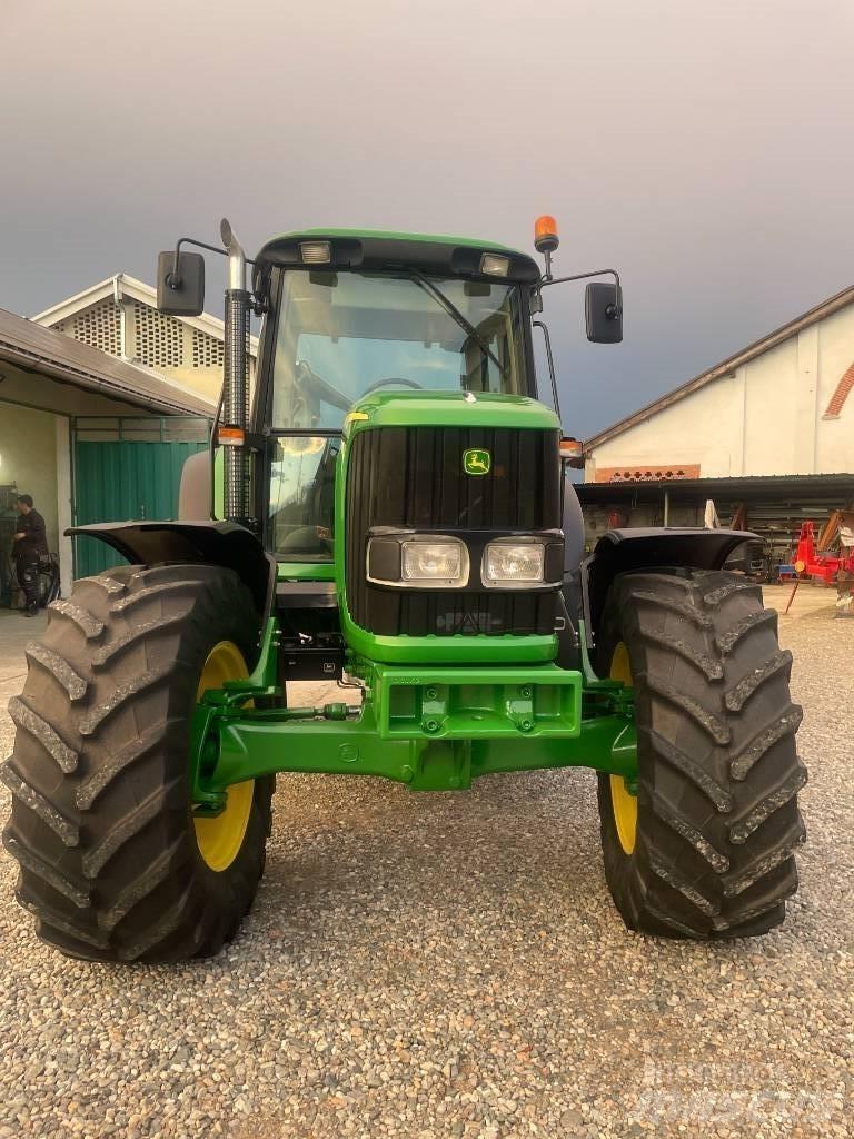 John Deere 6520 SE0 Трактора