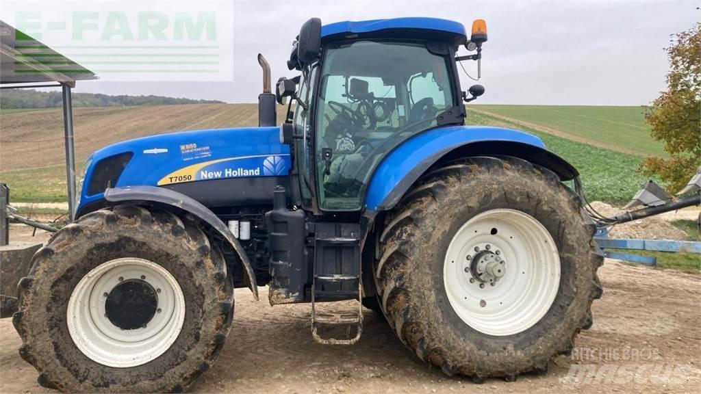 New Holland T7050 Трактора