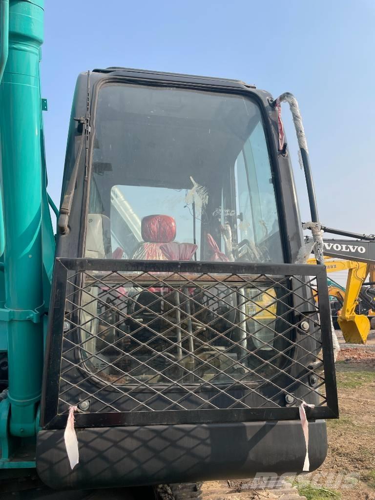 Kobelco SK 200 Гусеничные экскаваторы