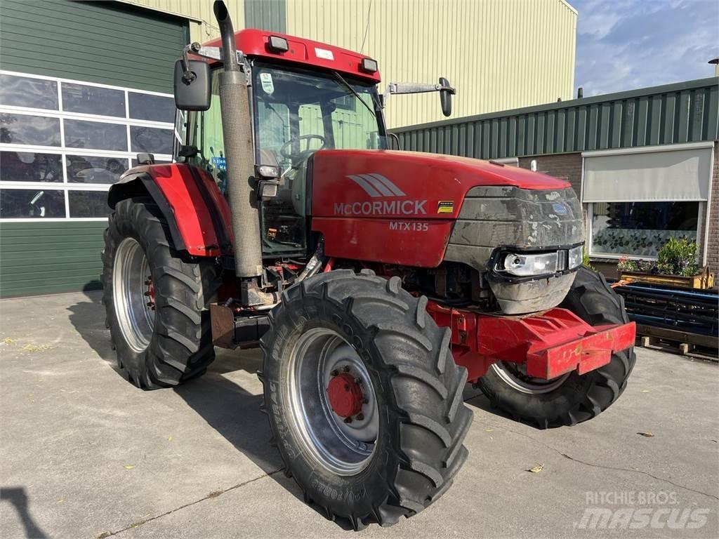 McCormick MTX135 Трактора