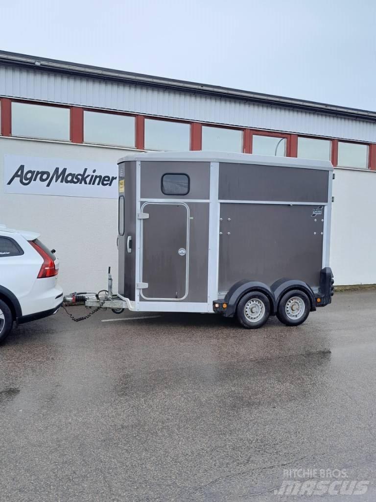 Ifor Williams HB 506 Трейлеры для транспортировки животных