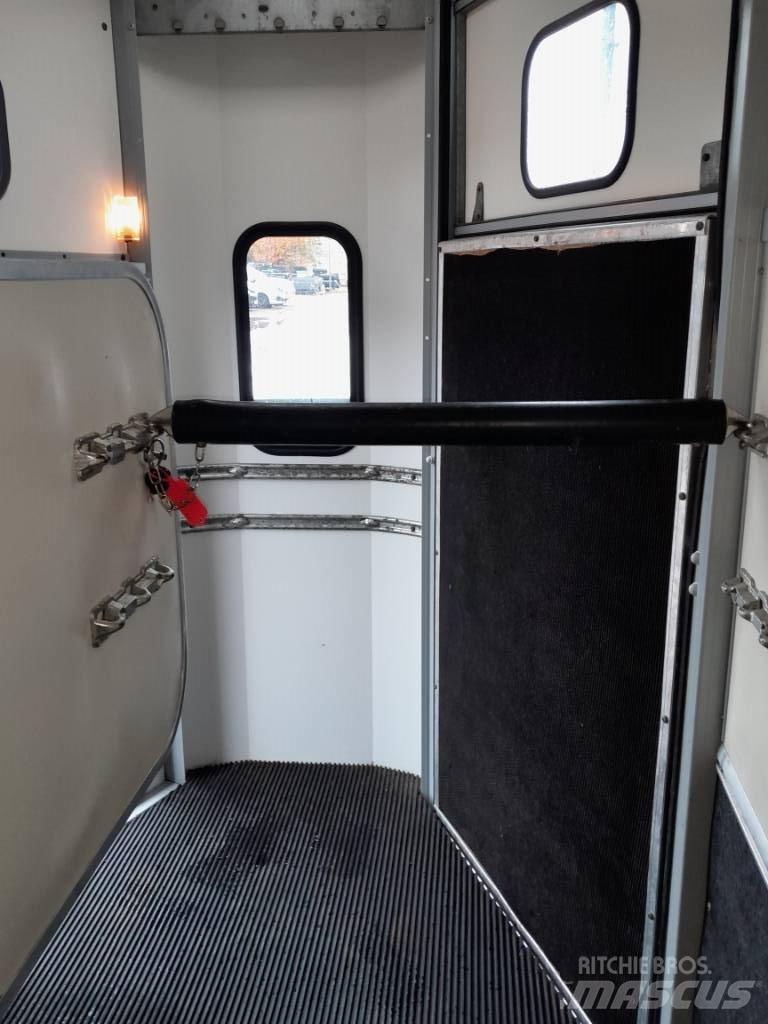 Ifor Williams HB 506 Трейлеры для транспортировки животных