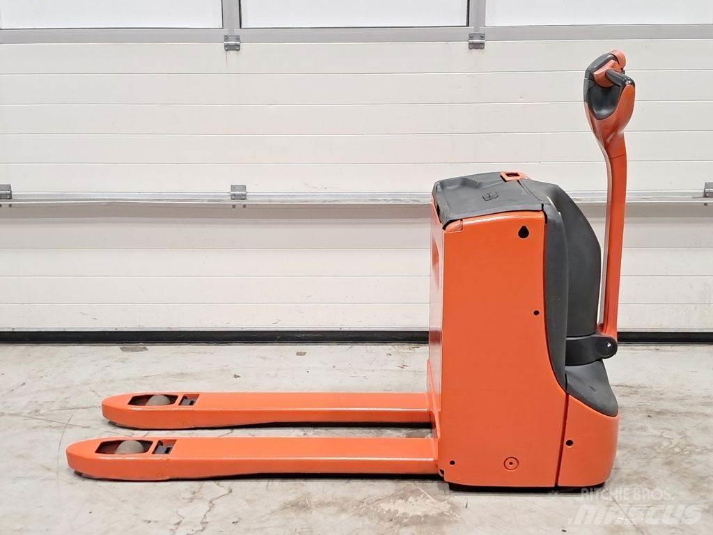 Linde T16 Ручные электрические тележки