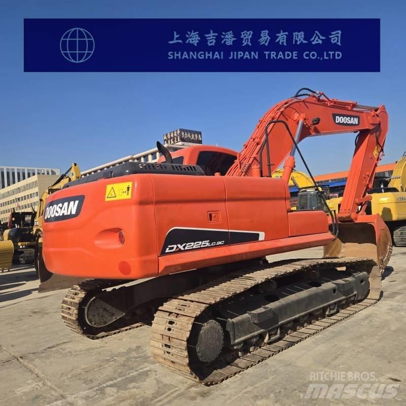 Doosan DX 225 RB Гусеничные экскаваторы