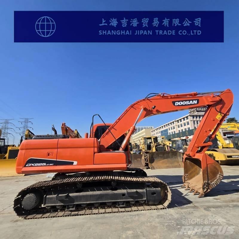 Doosan DX 225 RB Гусеничные экскаваторы
