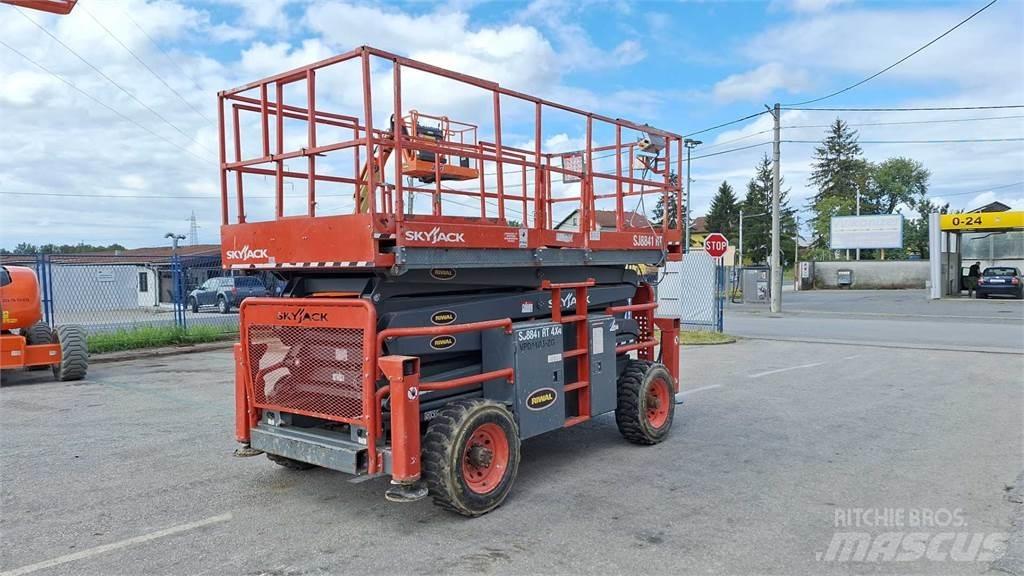 SkyJack 8841RT Ножничные подъемники