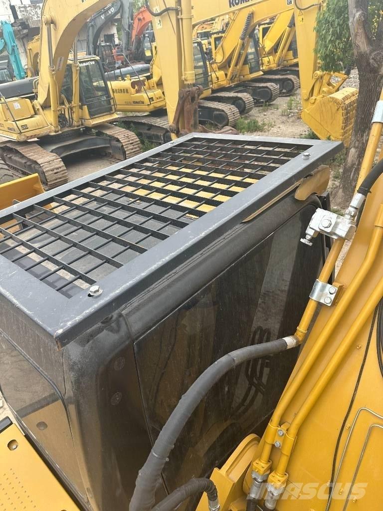 CAT CAT330D Малые экскаваторы 7т-12т