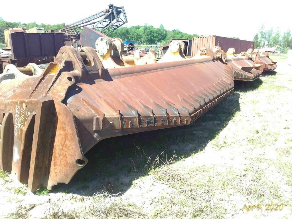 Komatsu D 575 A-3 Гусеничные бульдозеры