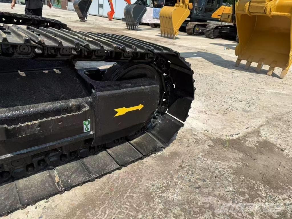 CAT 320D Гусеничные экскаваторы