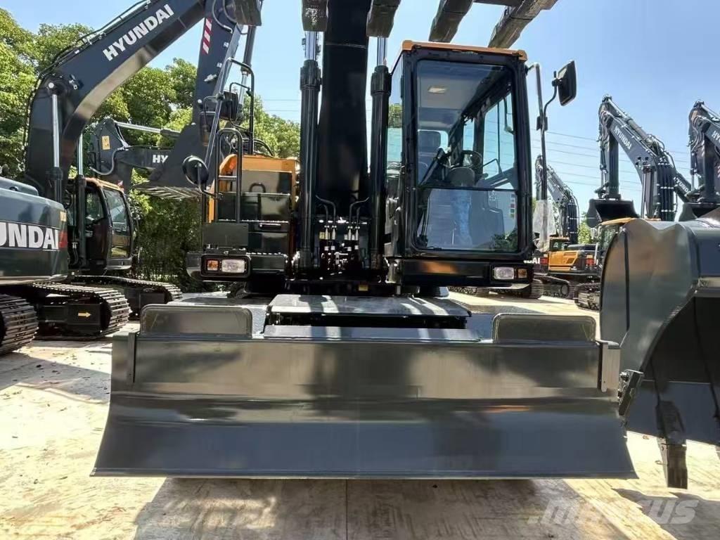 Hyundai HW 210 A Колёсные экскаваторы