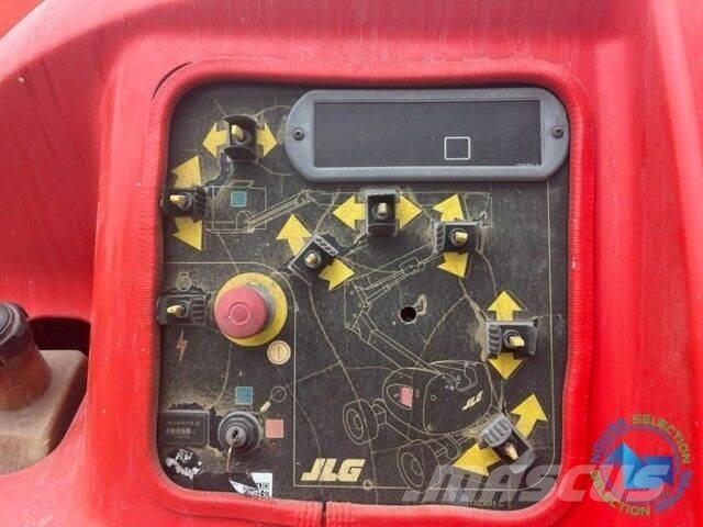 JLG 450AJ Коленчатые подъемники